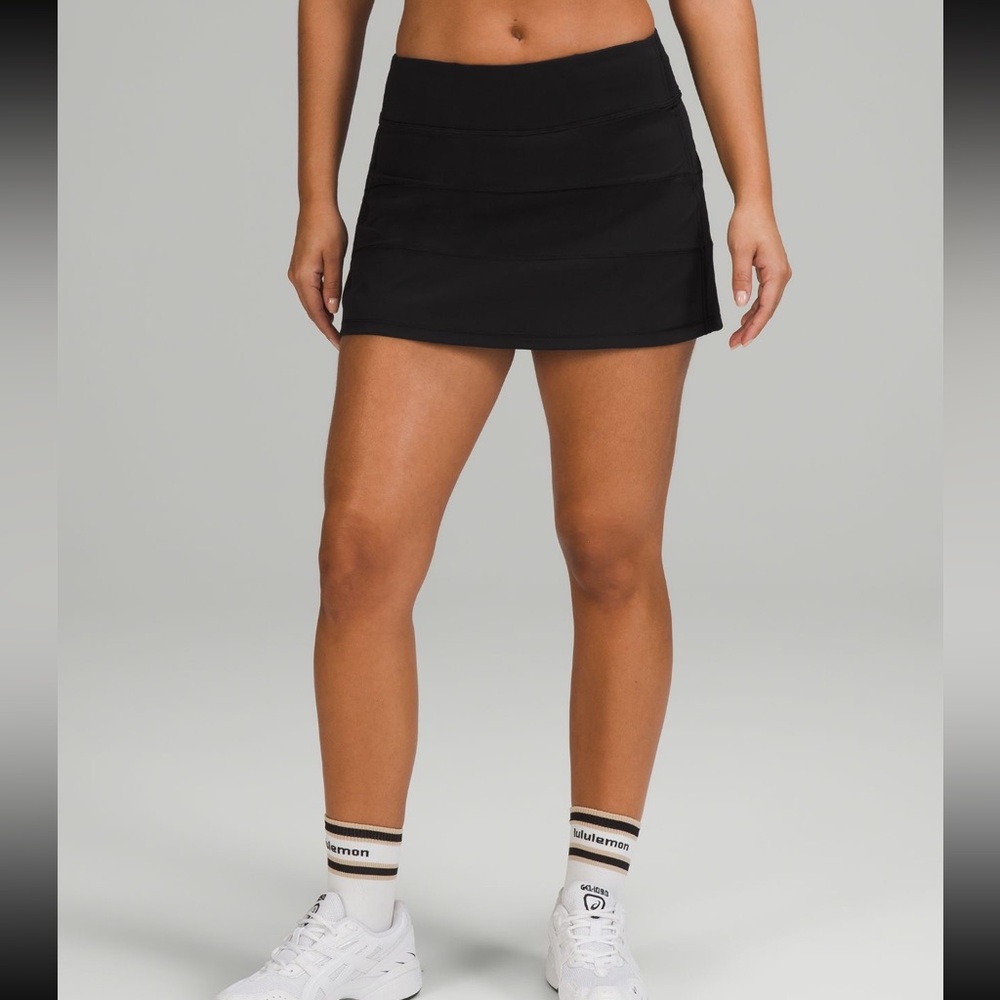 Lululemon Pace Rival Mid-Rise Skirt
Long (size 8)